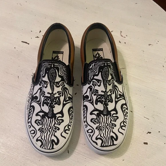 VANS CUSTOMIZED UNISEX SHOES - BRAND NEW NEVER WORN s-l400.jpg main image 2